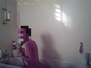 Լեսբուհիներ MILFs- ը որոշ ռասայական զվարճություններ են ունենում դրսում
